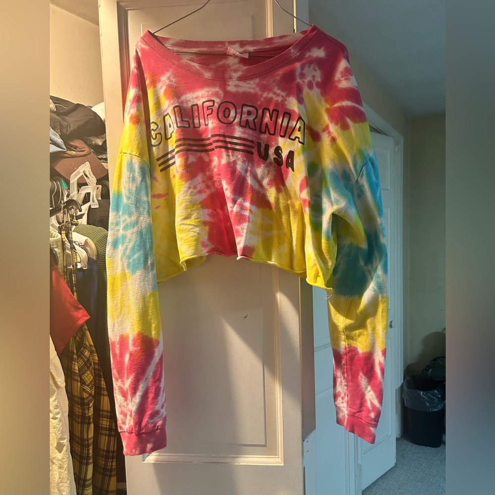 Colorful Tie-Dye Cropped Sweatshirt